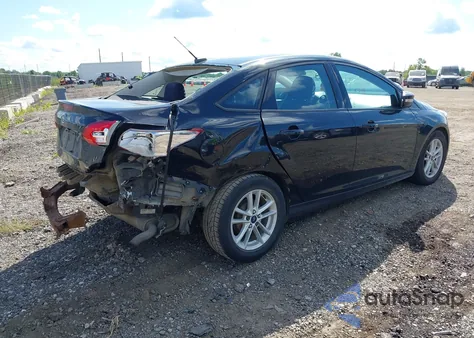 2016 Ford Focus Se z USA, uszkodzony, nr VIN 1FADP3F2XGL243546